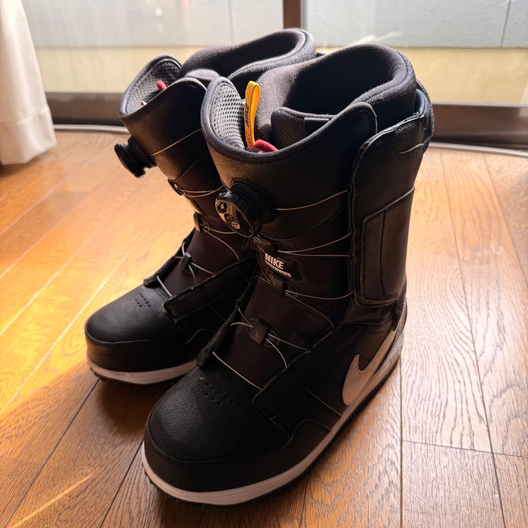 希少　NIKE スノーボードブーツ ブラック　27.5