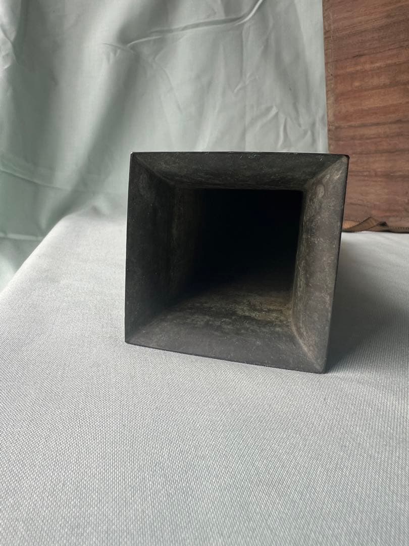 青銅方尊