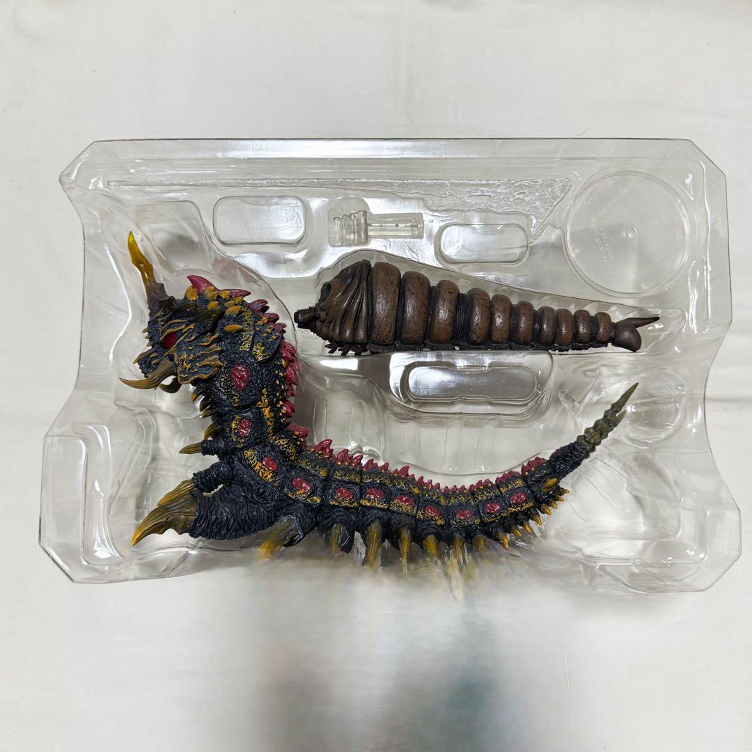 【中古・開封済】オマケ付S.H.モンスターアーツ モスラ（幼虫）＆バトラ（幼虫）