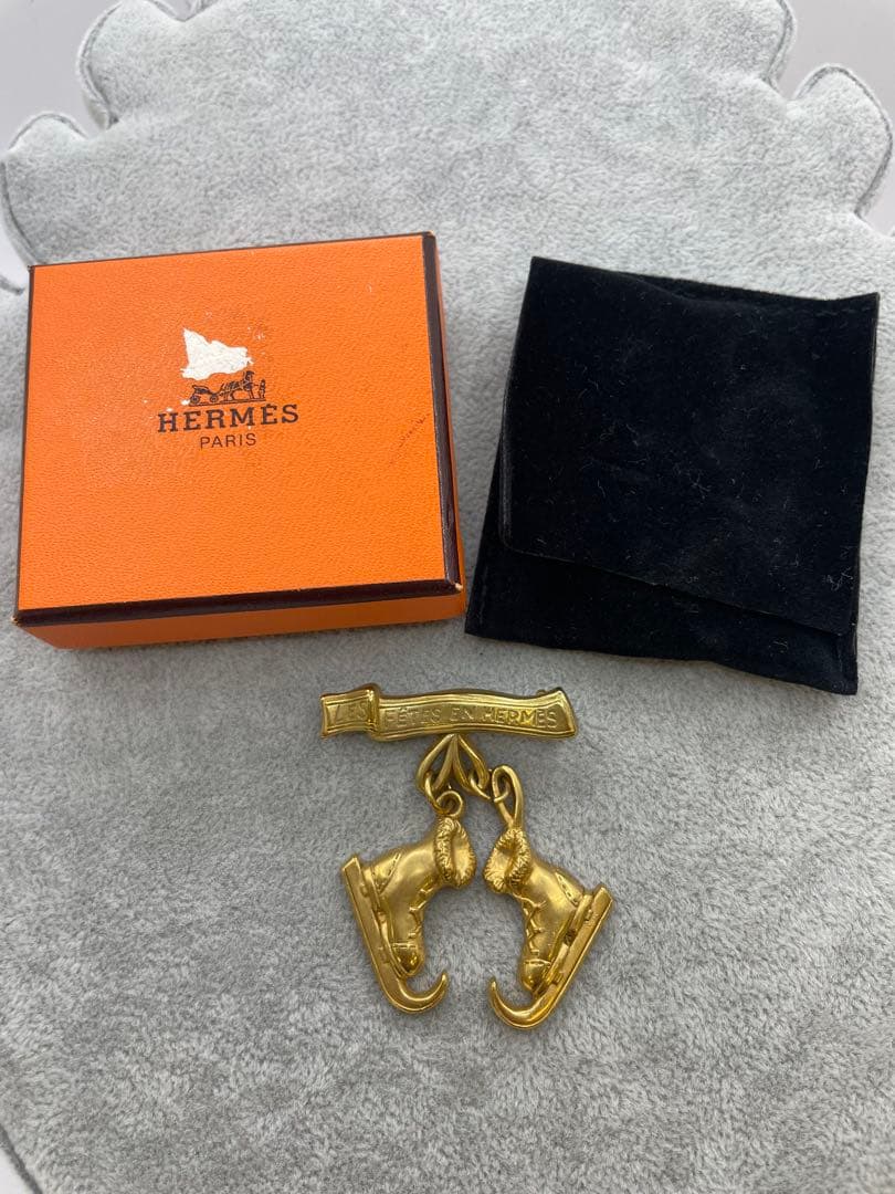 HERMES エルメス　スケートシューズ　ブローチ　ヴィンテージゴールド