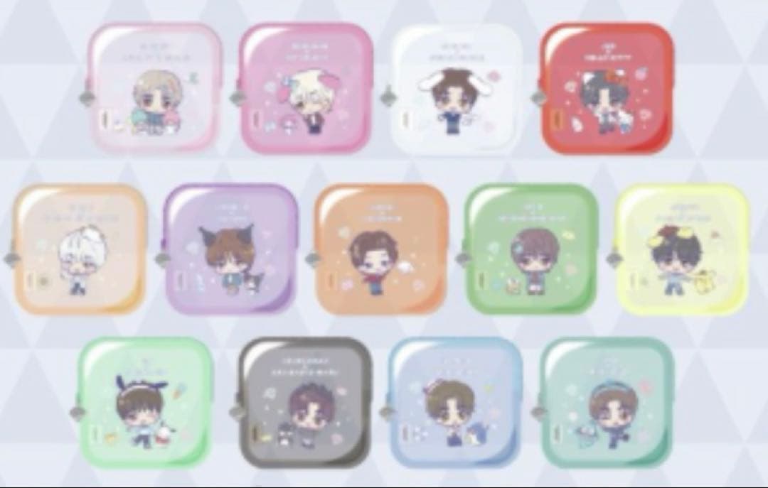 13点　SEVENTEEN ×サンリオキャラクターズ　スクエアポーチ　バラ売ok