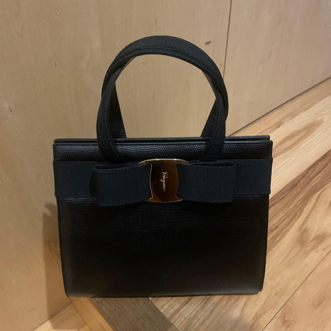 フェラガモ Salvatore Ferragamo ヴァラ 2WAYハンドバッグ