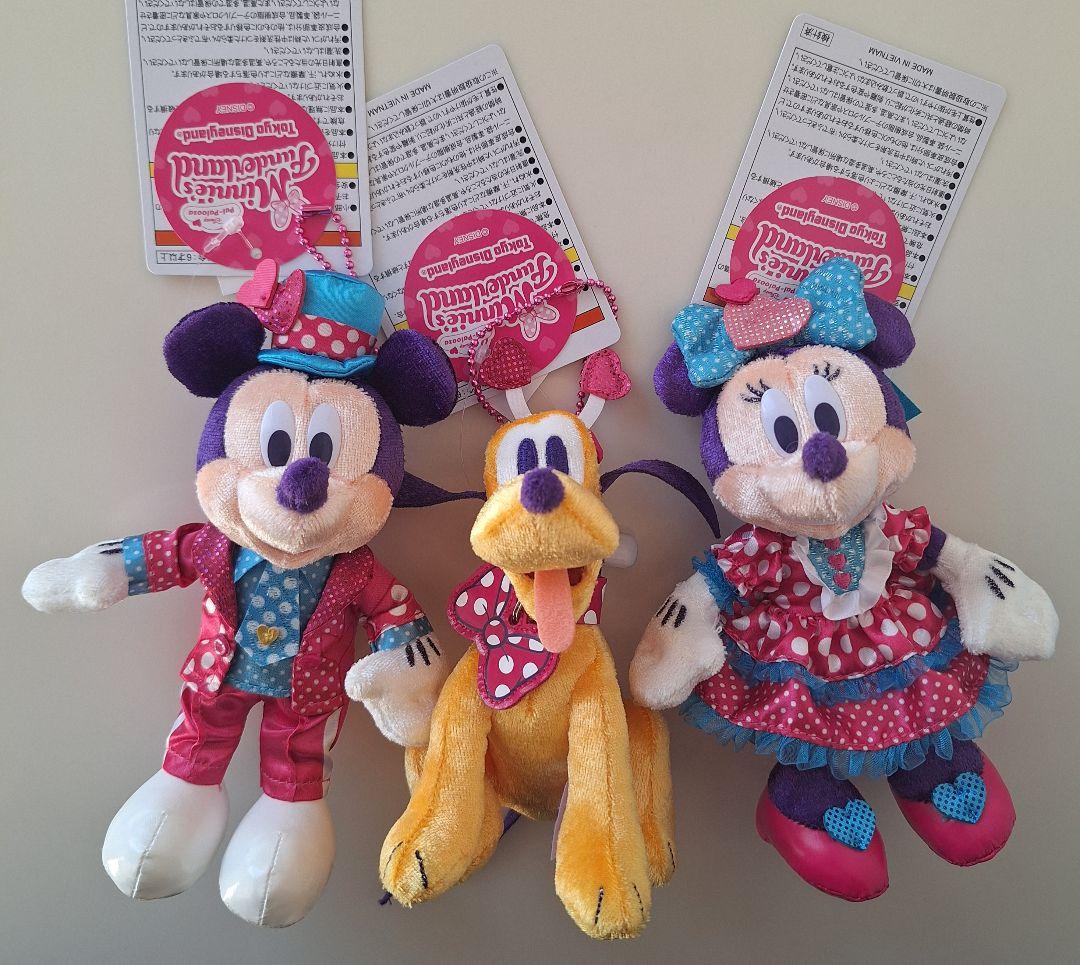 【新品】ディズニーランドパルパルーザ　ミニーのファンダーランド　ぬいぐるみバッジ