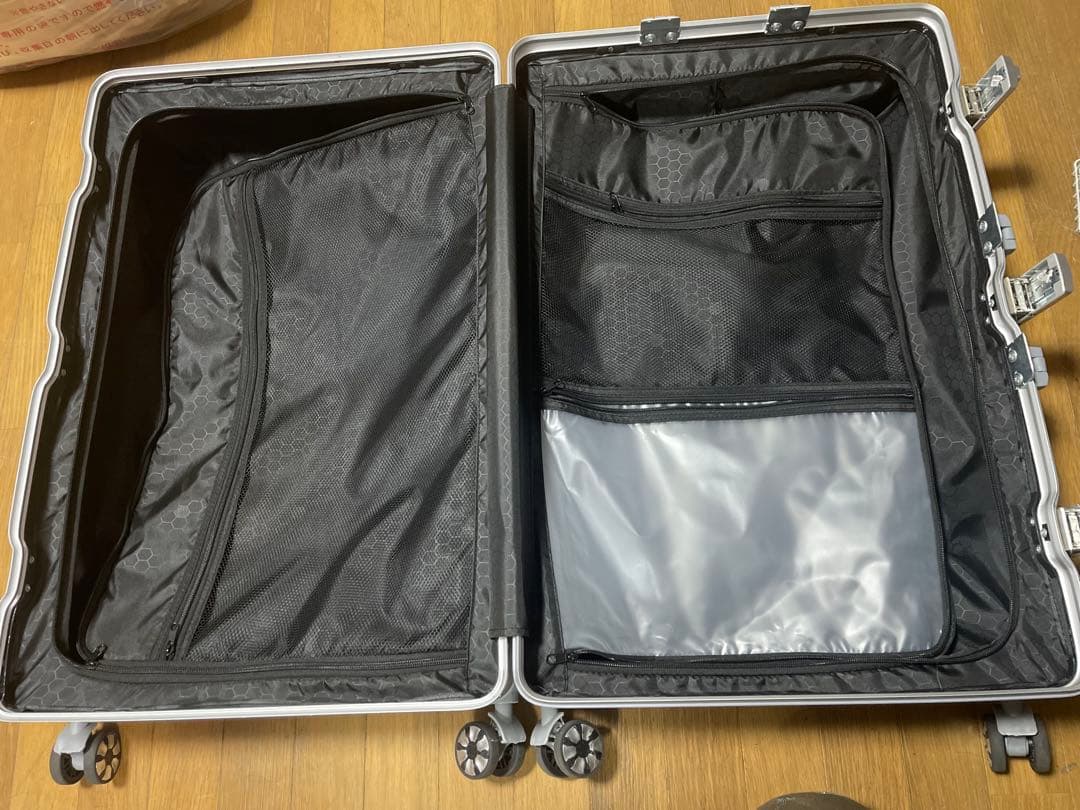 Roamifyland　大型　アルミフレームタイプ キャリーケース 軽量