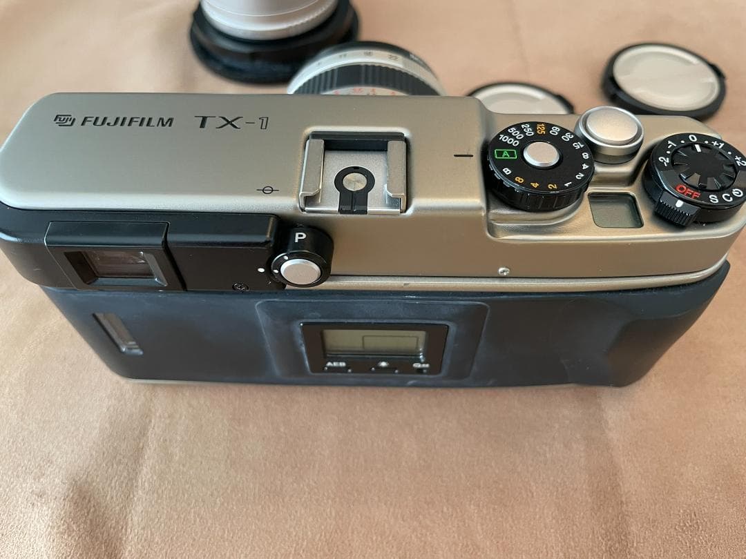 Fujifilm TX-1 + 45mm F/4 + 90mm F/4 作例あり