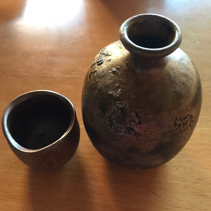 新品、未使用 レトロ 備前焼 小野田瑞穂さんの徳利とぐい呑み