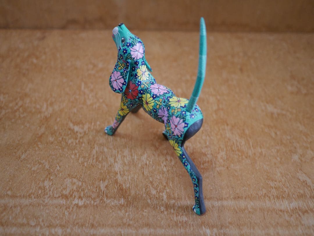 OAXACAN WOOD CARVING オアハカンウッドカービング　イヌ