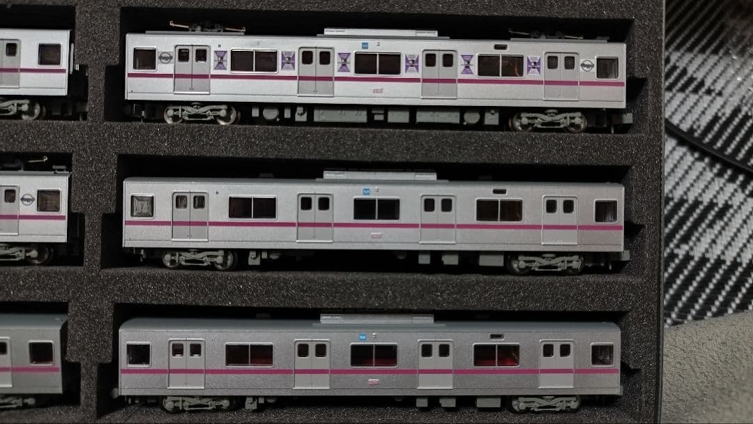 (営団)東京メトロ　8000系　8110編成　ラッピング加工品　マイクロエース