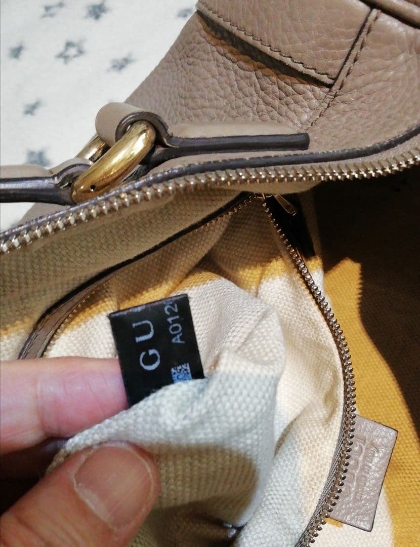 GUCCI　グッチ　ソーホー　SOHO ミニボストン　本革　タッセル　GGロゴ