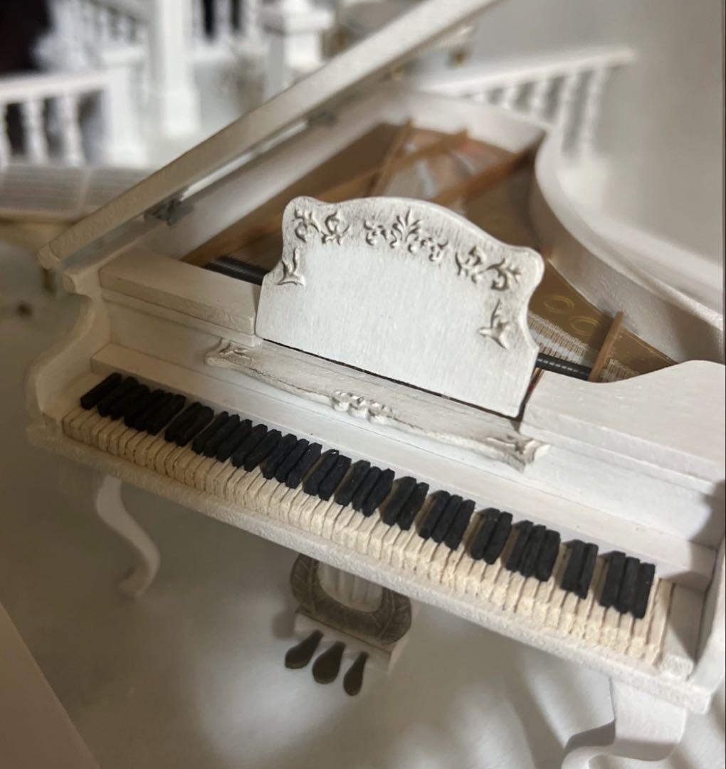 t*e様 ★ミニチュア　グランドピアノとハープのステージ