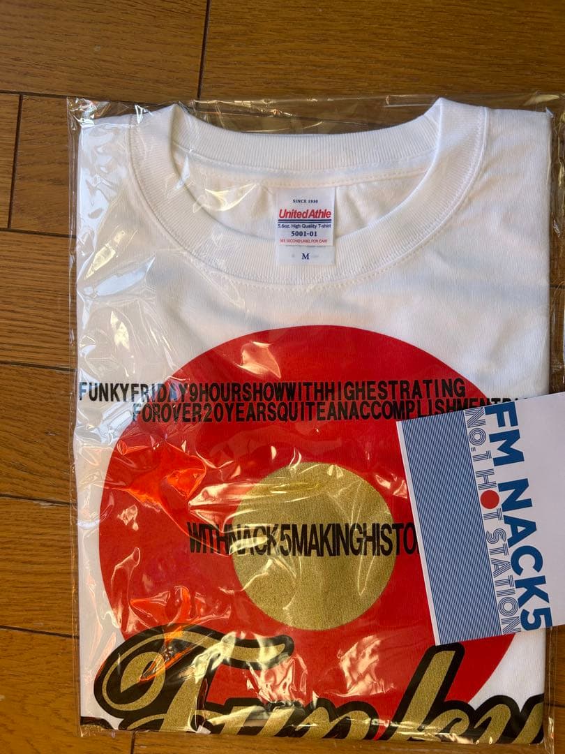 新品!!未開封!!ファンキーフライデー日の丸Tシャツ