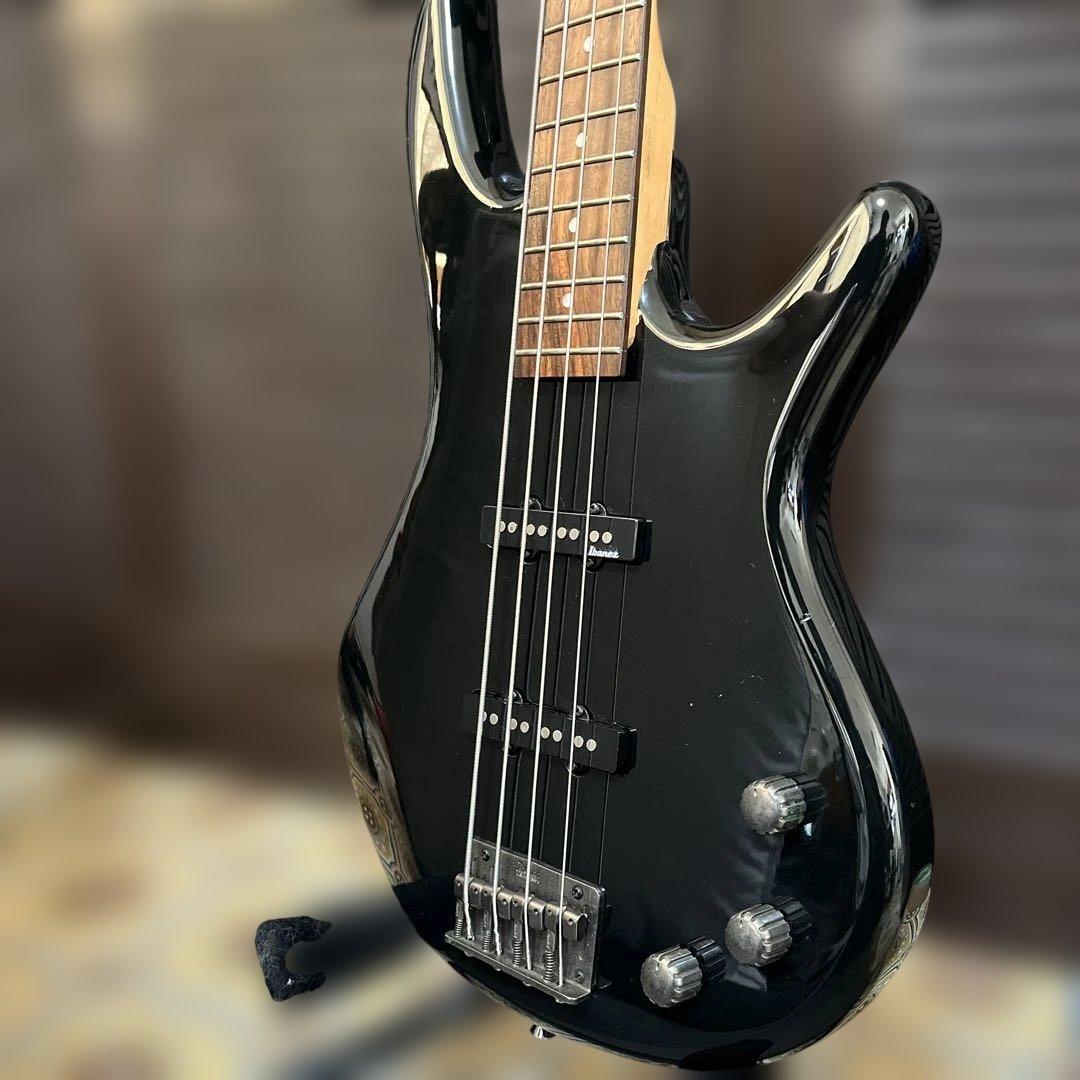 Ibanez GIO ￼ベース