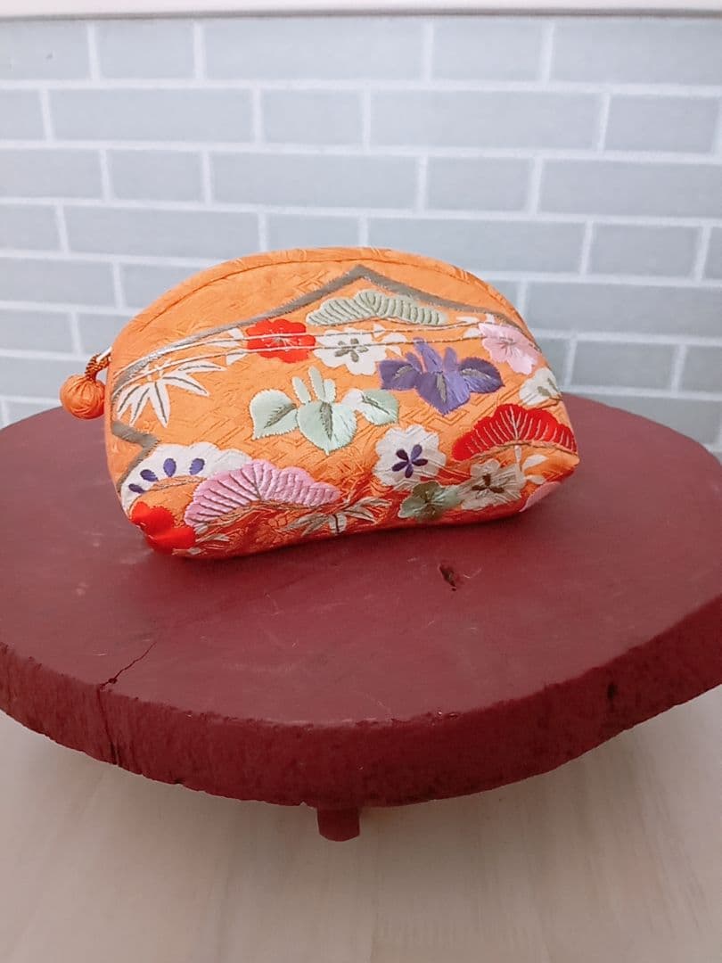 骨董品　ポーチ