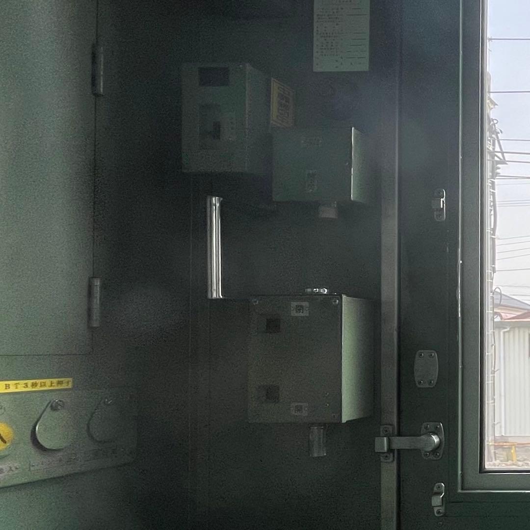 東武　鉄道部品　乗務員室手すり　車掌用握り　東武6050系？