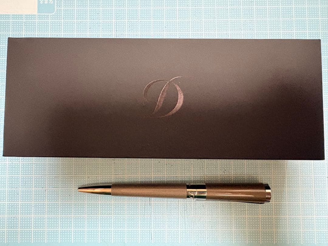 【匿名配送】S.T. Dupont ボールペン グレー（芯は入っていません！）