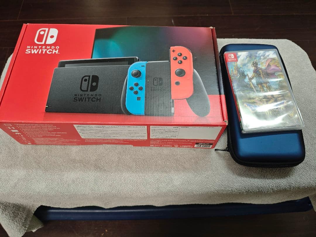 【完品】Nintendo Switch本体 ドラクエ3