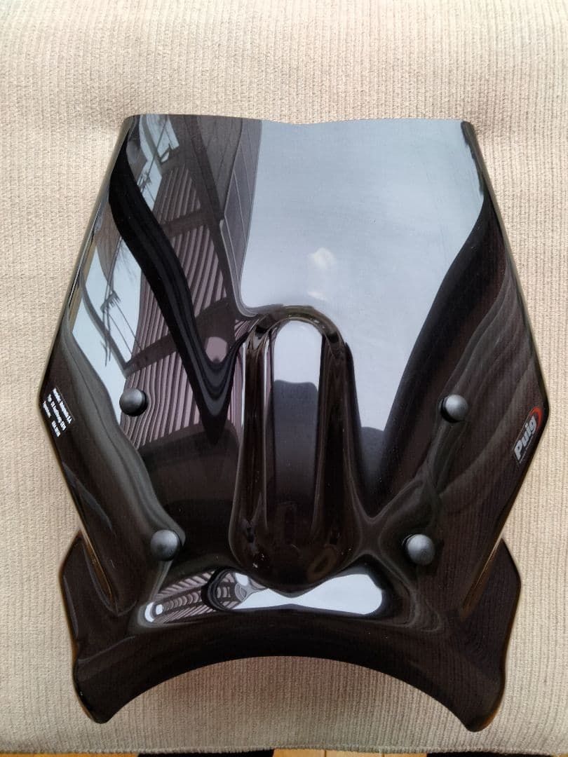 Puig シールド ダークスモーク　スヴァルトピレン401（2021年式に使用）