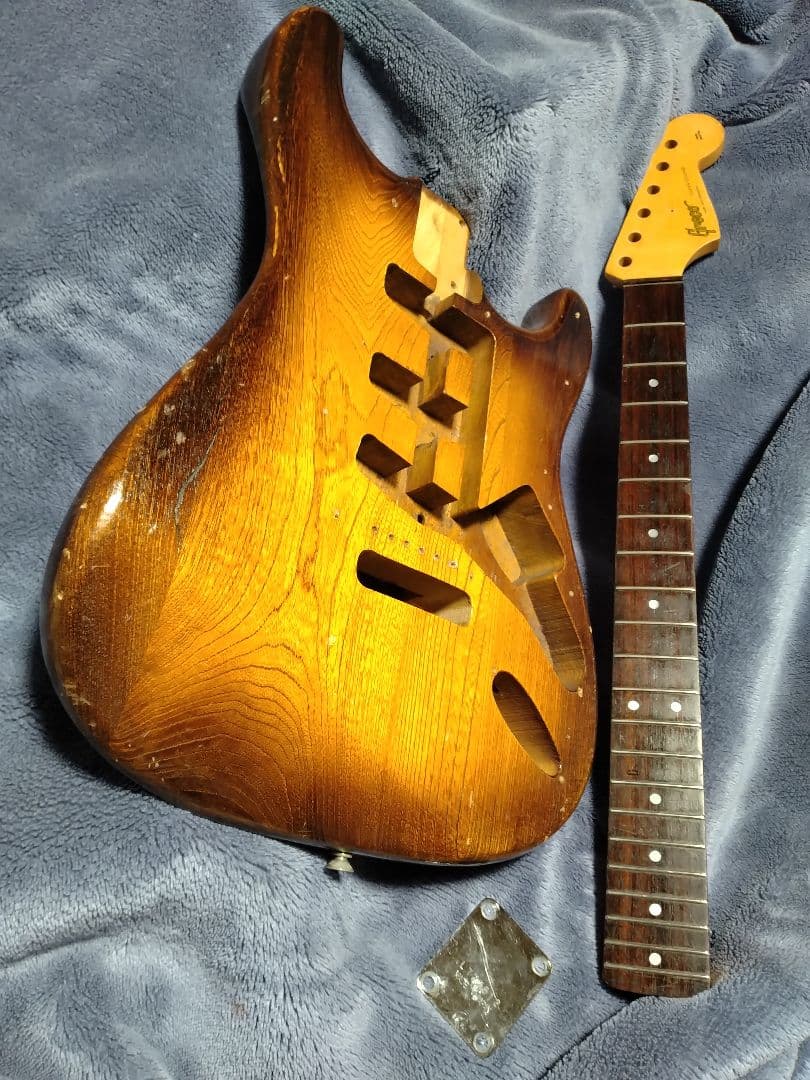 ど*ま様 グレコ（greco） SE800　ジャンクボディ＋ネック