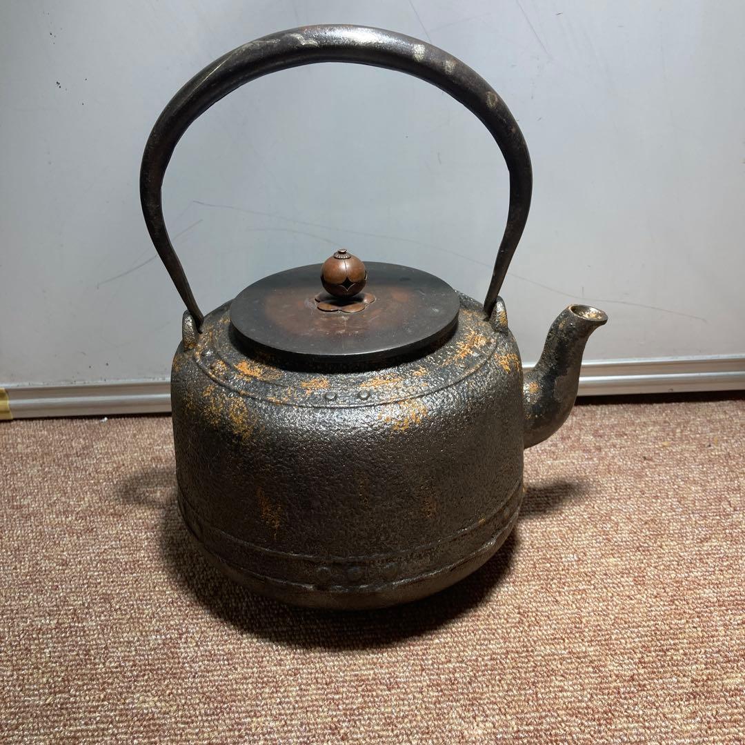 龍文堂富士図銀象嵌入り鉄瓶