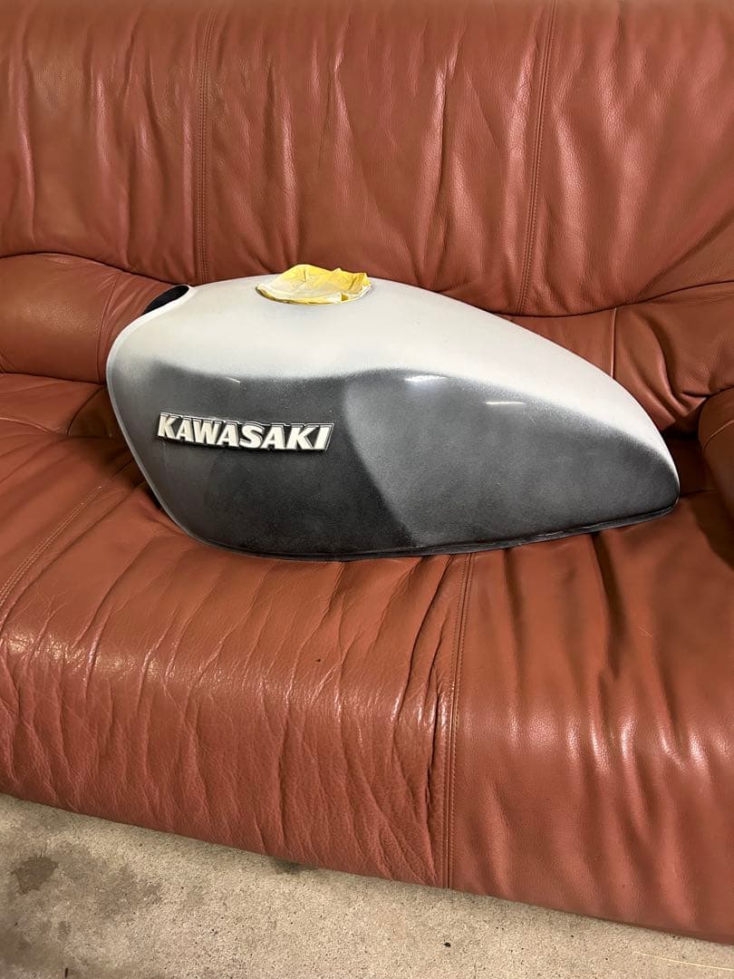 ゼファー400 ゼファーχ 純正タンク