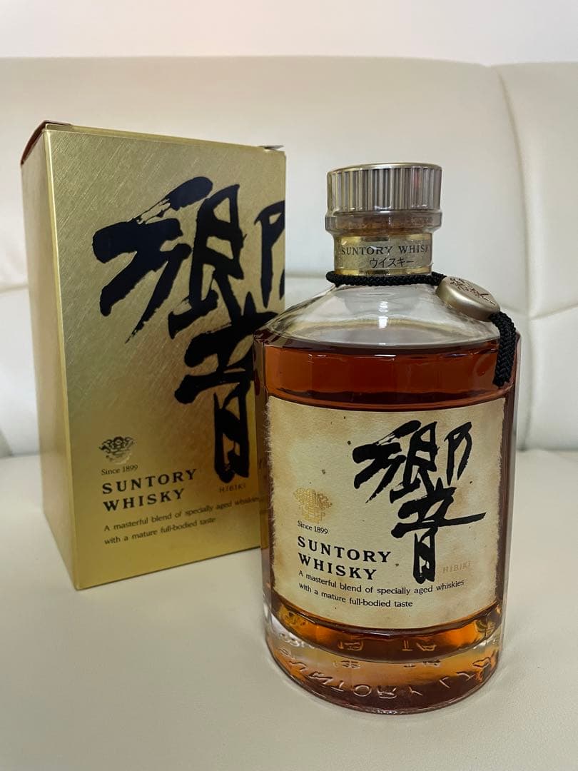 サントリーウイスキー　響　ゴールドラベル　未開封