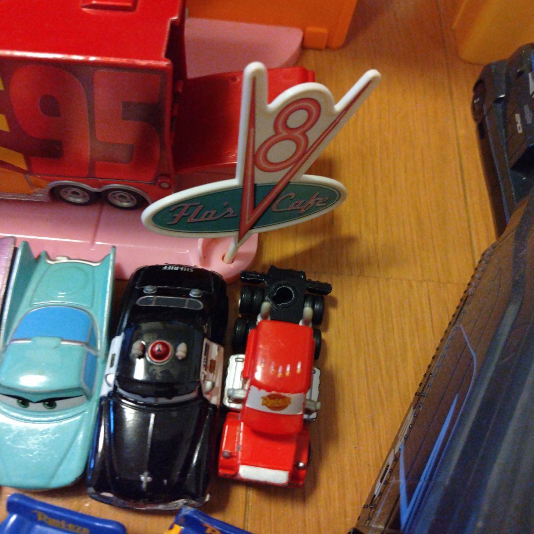 カーズ ディズニー トミカ等 セット47台 ラジエータースプリングス まとめ売り