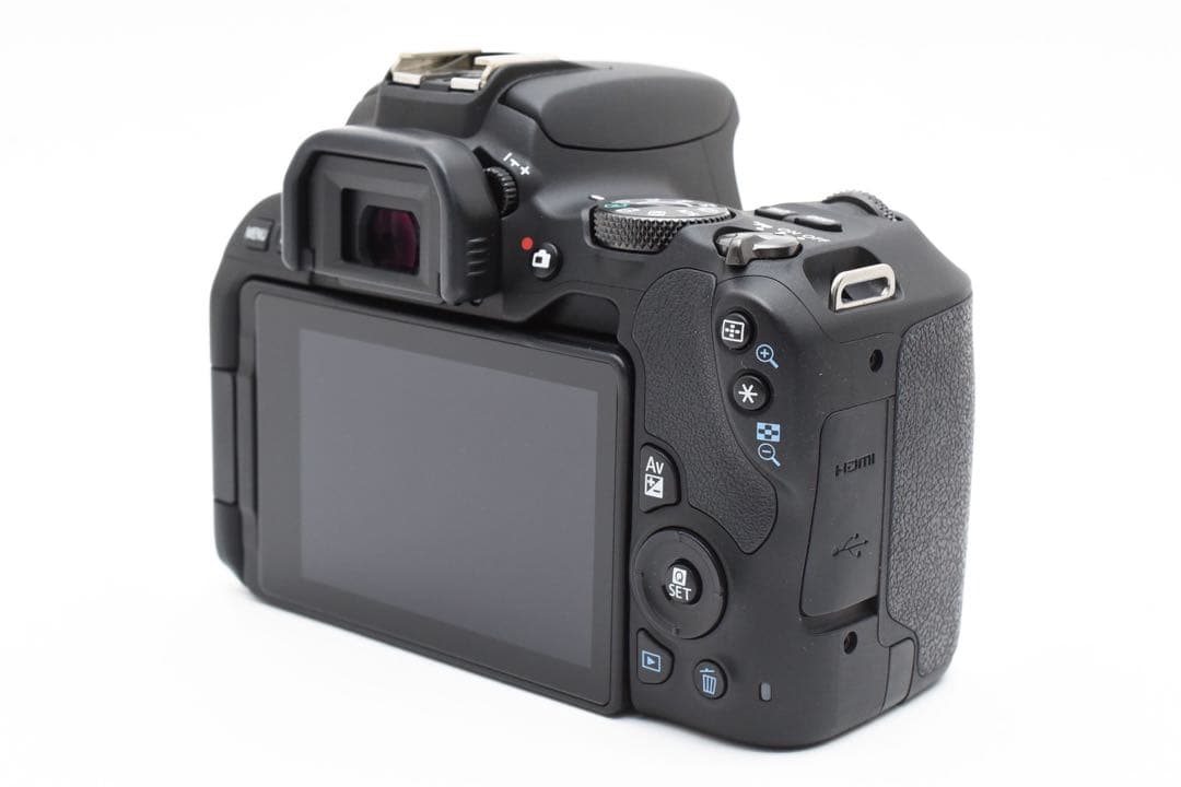 Canon EOS Kiss X9標準&望遠&単焦点トリプルレンズセット