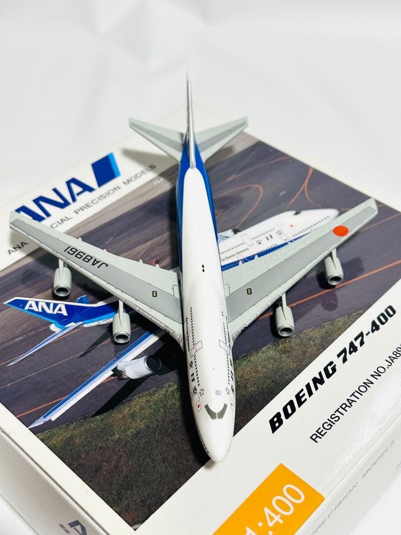 全日空商事 1/400 ANA 747-400 NH40015