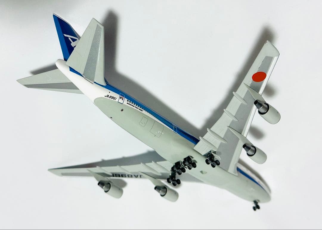 全日空商事 1/400 ANA 747-400 NH40015