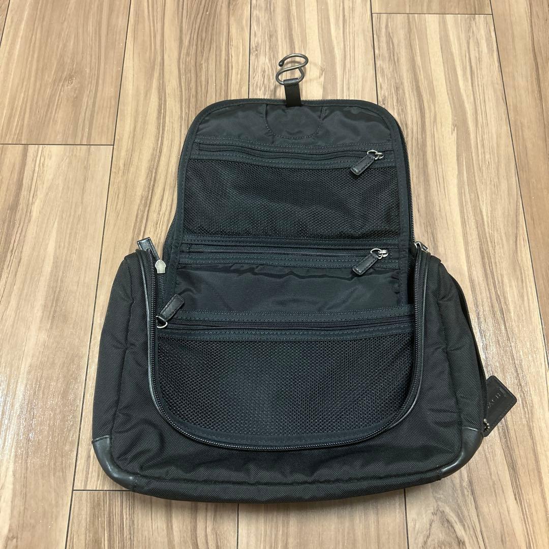 coach コーチ　ポーチ　トラベルポーチ　入れ物　収納