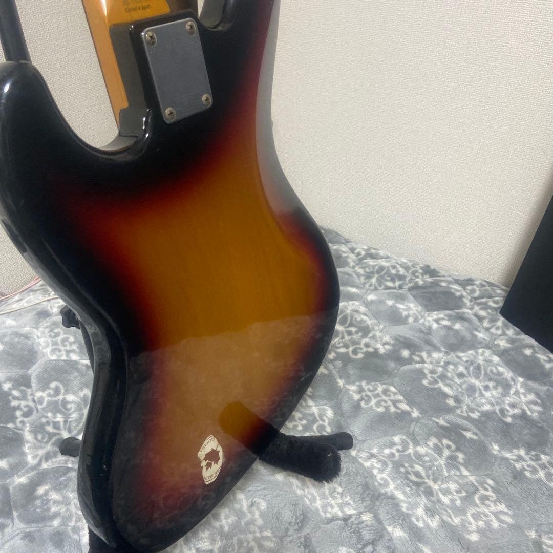 ベース Fender Japan JazzBass