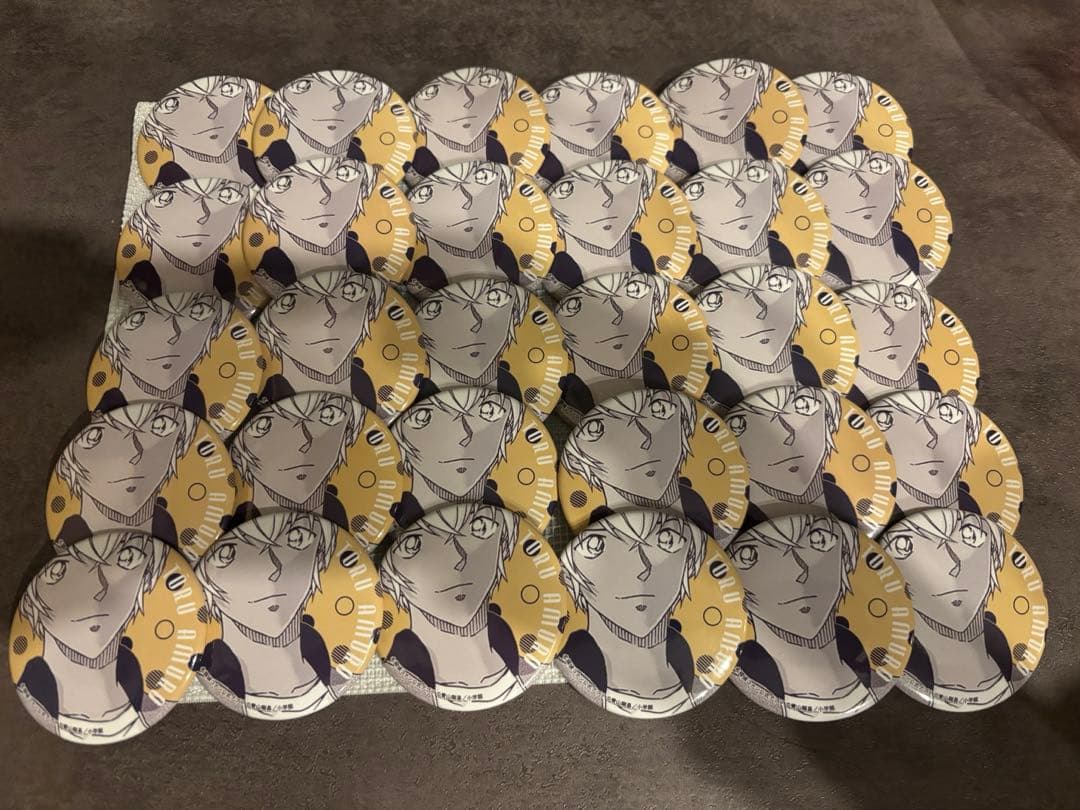 安室透　名探偵コナン　缶バッジ　降谷零　バーボン