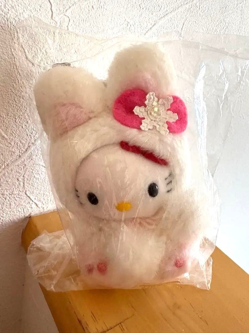 ハローキティ　雪うさぎ　ぬいぐるみキーホルダー　北海道　2000年　タグ付き