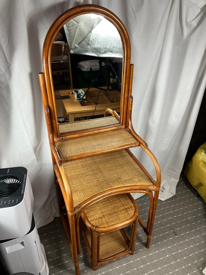 即購入不可　昭和レトロ×天然素材　籐製ミラー付きドレッサー＆スツールセット