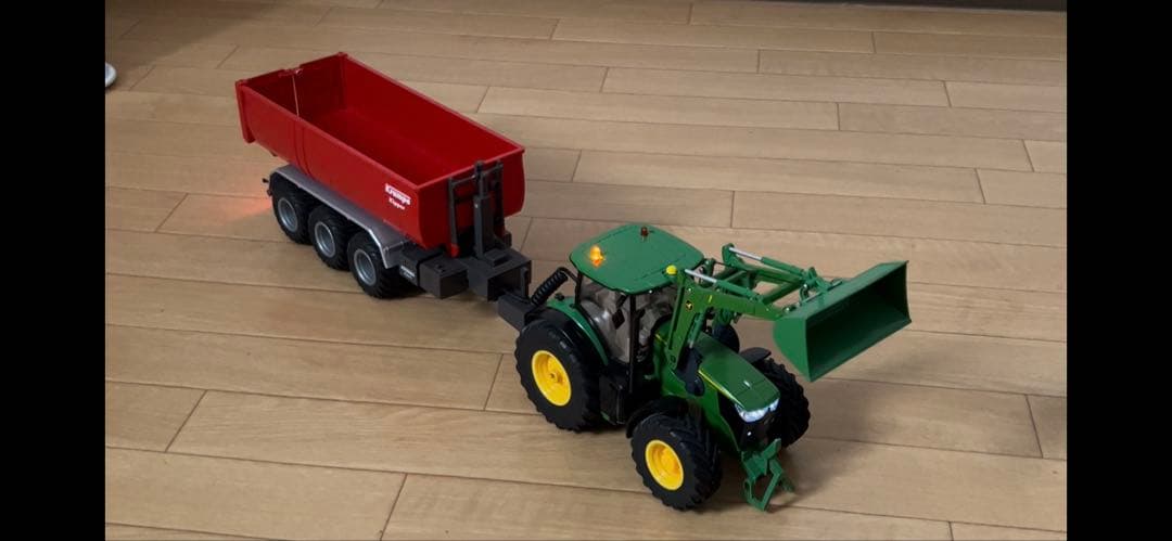 1/32ジョンディアトラクターラジコン　トレーラーセット