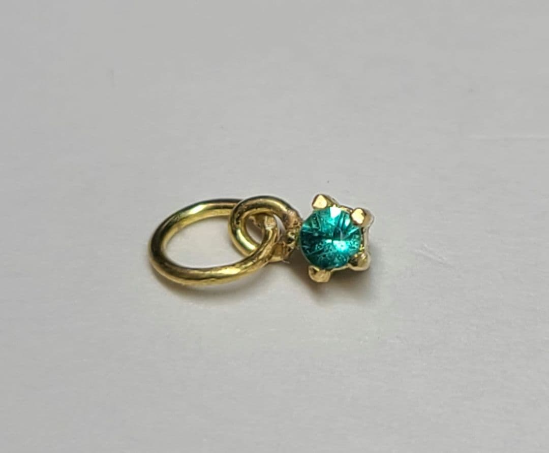 ネオンブルーのお星さま!!★バターリャパライバトルマリンペンダントトップ18金★