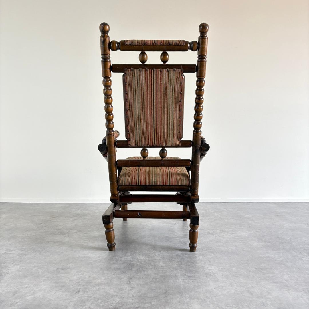 アンティーク ロッキングチェア ボビンターニング装飾×鋲打ち
