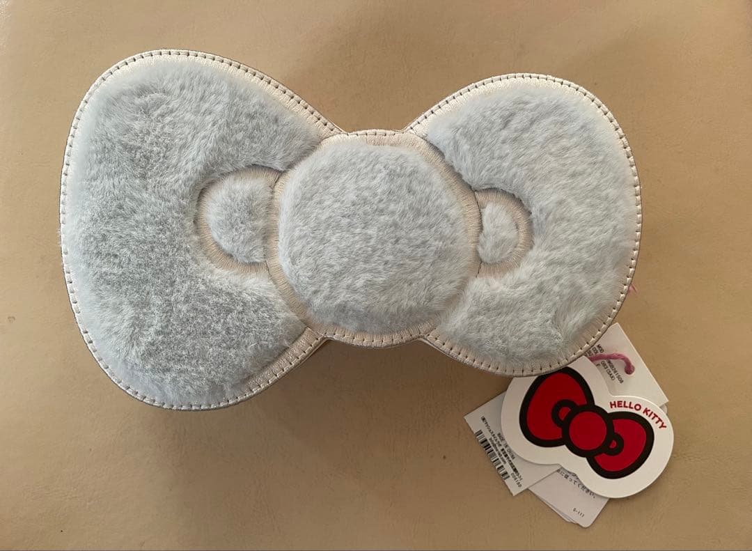 ハローキティ リボン型ポーチ ライトブルー