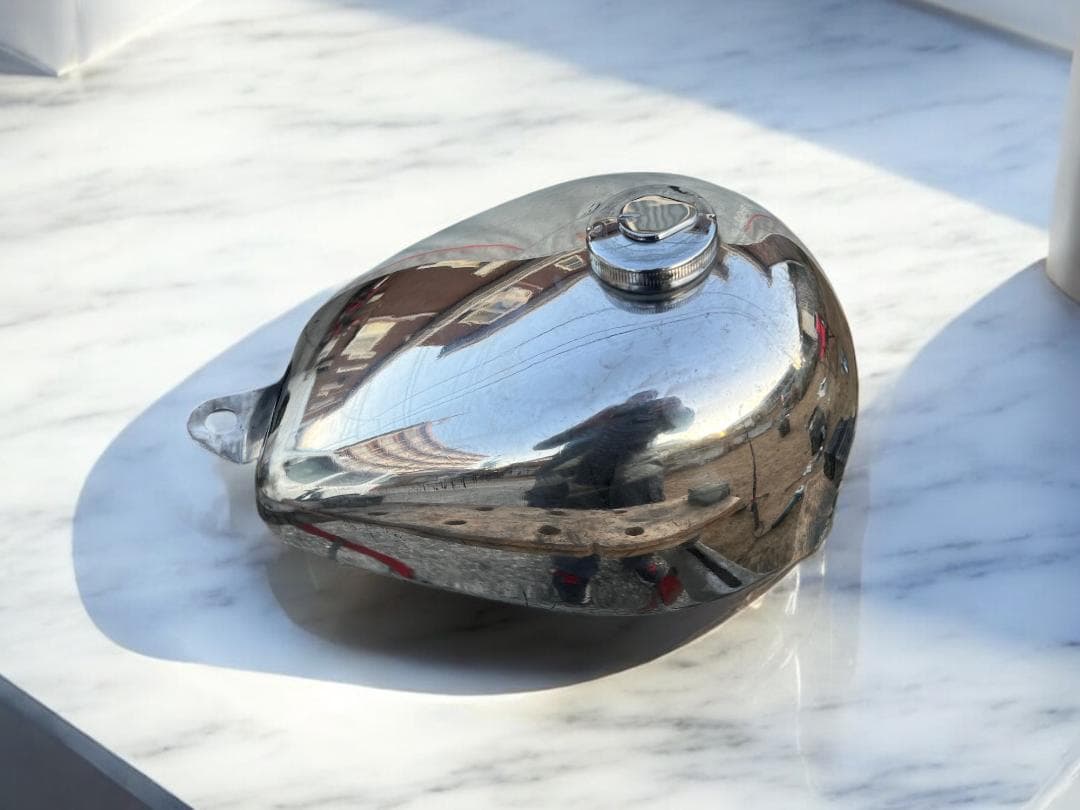 【送料無料】エイプ用　アルミタンク　ビッグシーダー　TW200にも使用可能