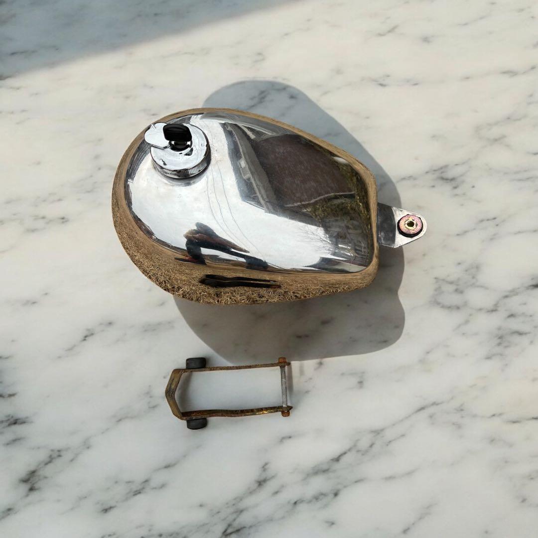 【送料無料】エイプ用　アルミタンク　ビッグシーダー　TW200にも使用可能