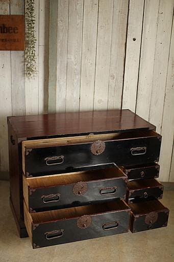 綺麗な丸金具庄内箪笥　抽斗6杯　タンス　収納　古家具　古民家　時代家具