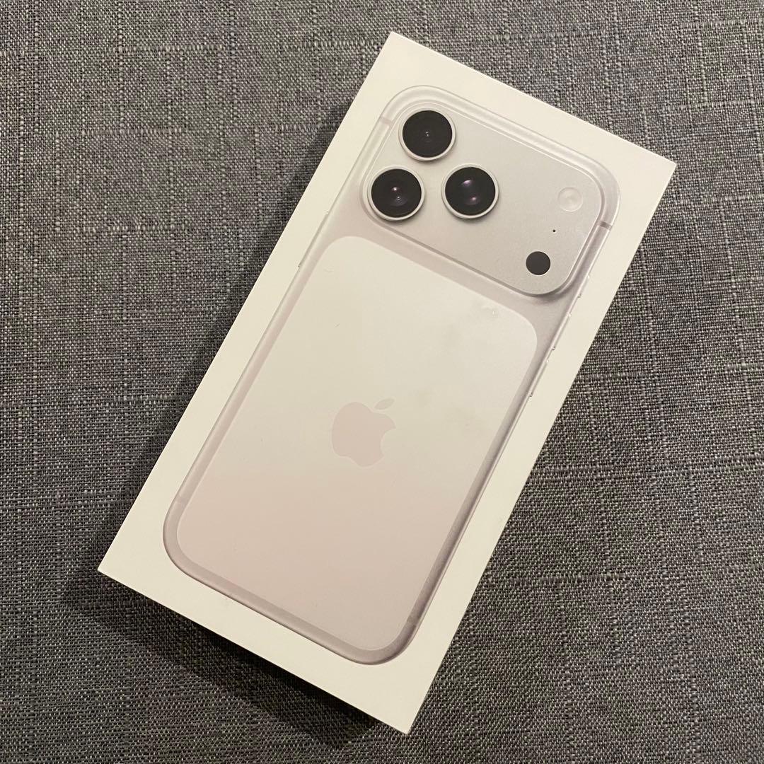 アップル iPhone17 Pro 256GB シルバー