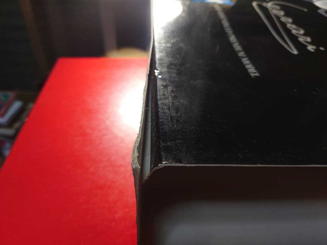 タミヤ　1/12 エンツォフェラーリ　セミアッセンブルモデル (箱に難アリ)