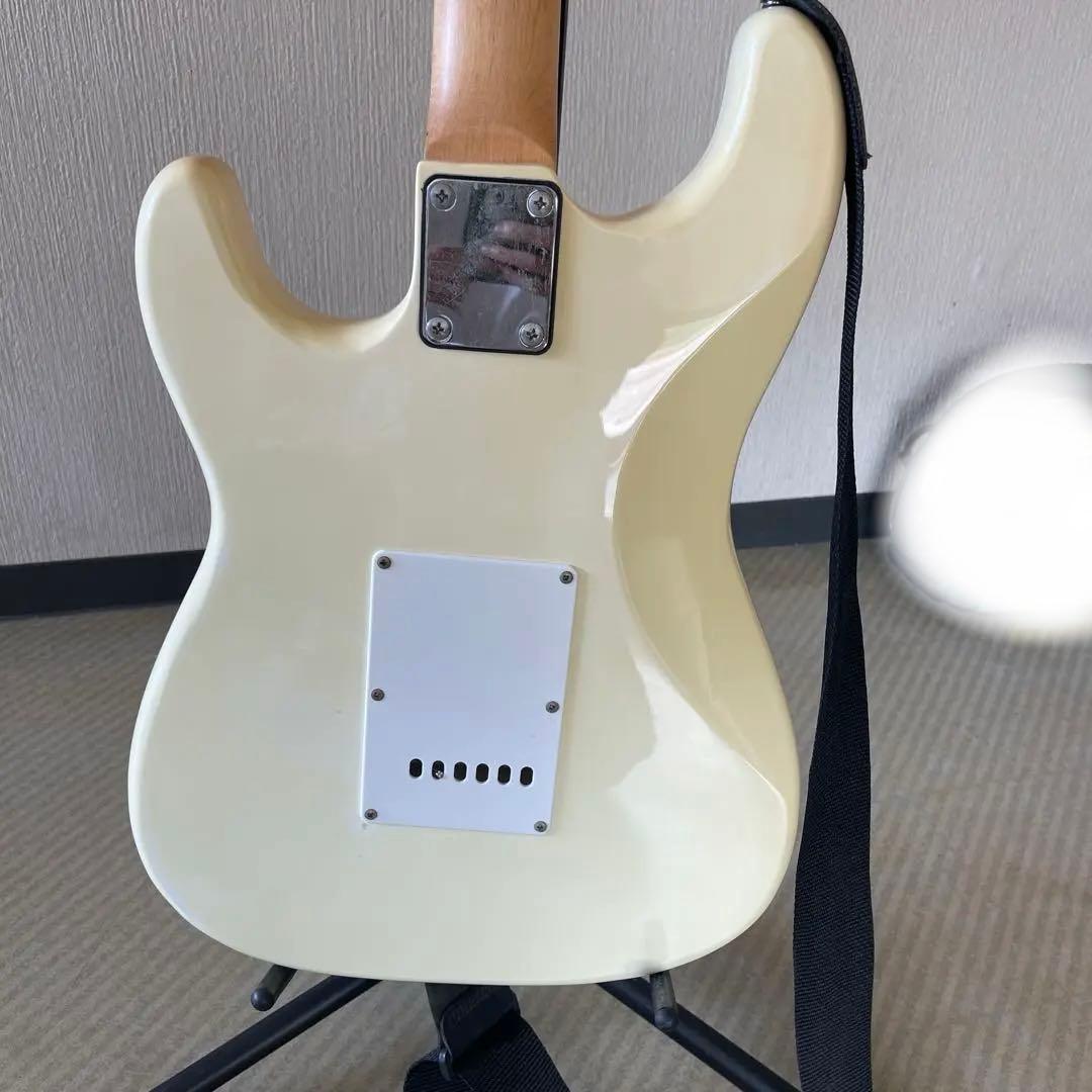 プレイテック ストラトキャスタータイプエレキギター