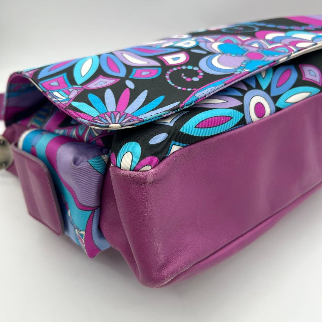 良品　エミリオプッチ　ショルダーバッグ　フラップ　花柄　青　紫　A4　斜め掛け