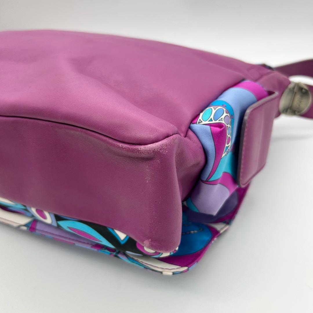 良品　エミリオプッチ　ショルダーバッグ　フラップ　花柄　青　紫　A4　斜め掛け