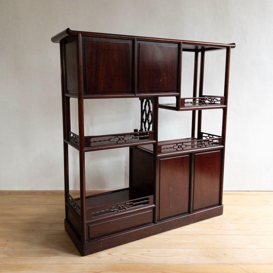 茶箪笥　天然木　茶棚 和風　和室家具　唐草透彫 高級家具　透かし彫り