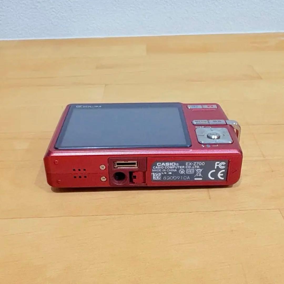 CASIO EXLIM EX-Z700 カシオ　コンデジ　レッド