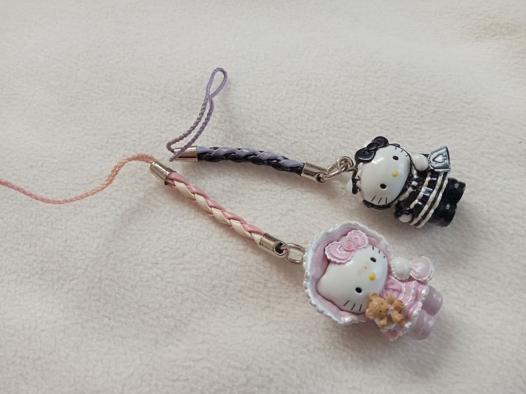 ハローキティ 根付け　使用済み