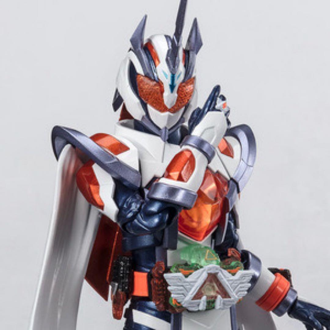 【新品】S.H.Figuarts 仮面ライダーマジェード